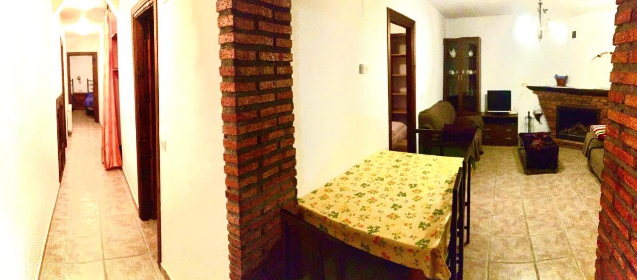 شقة Casa En Busquístar المظهر الخارجي الصورة